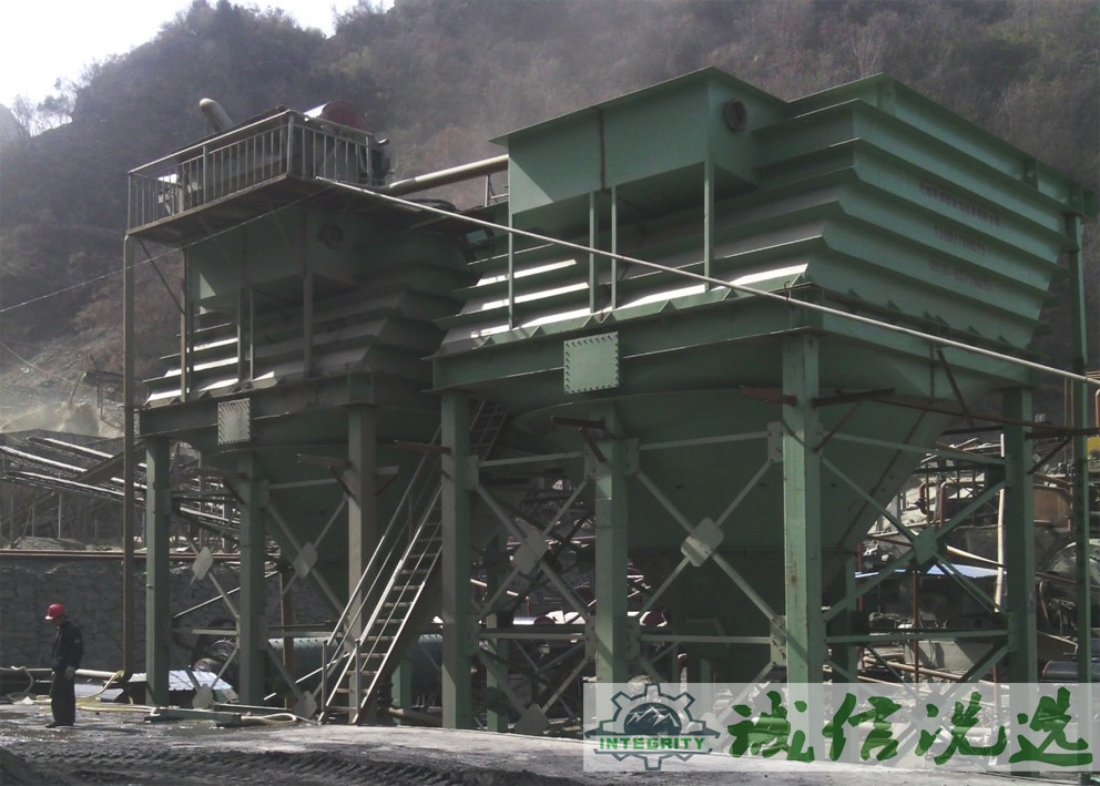湖北鄖西斜板濃密機(jī)用戶(hù)現(xiàn)場(chǎng)